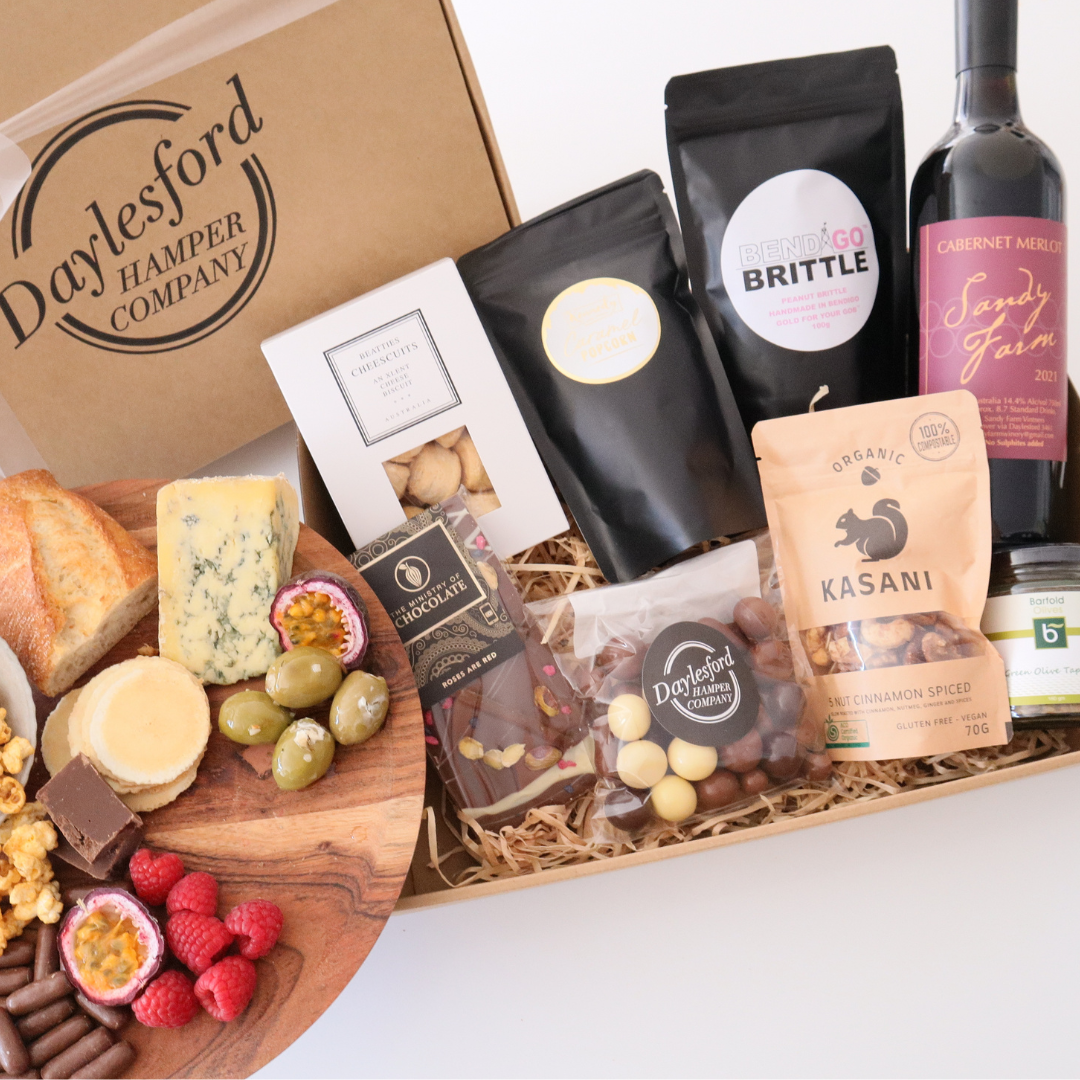 Nibbles & Wine Hamper