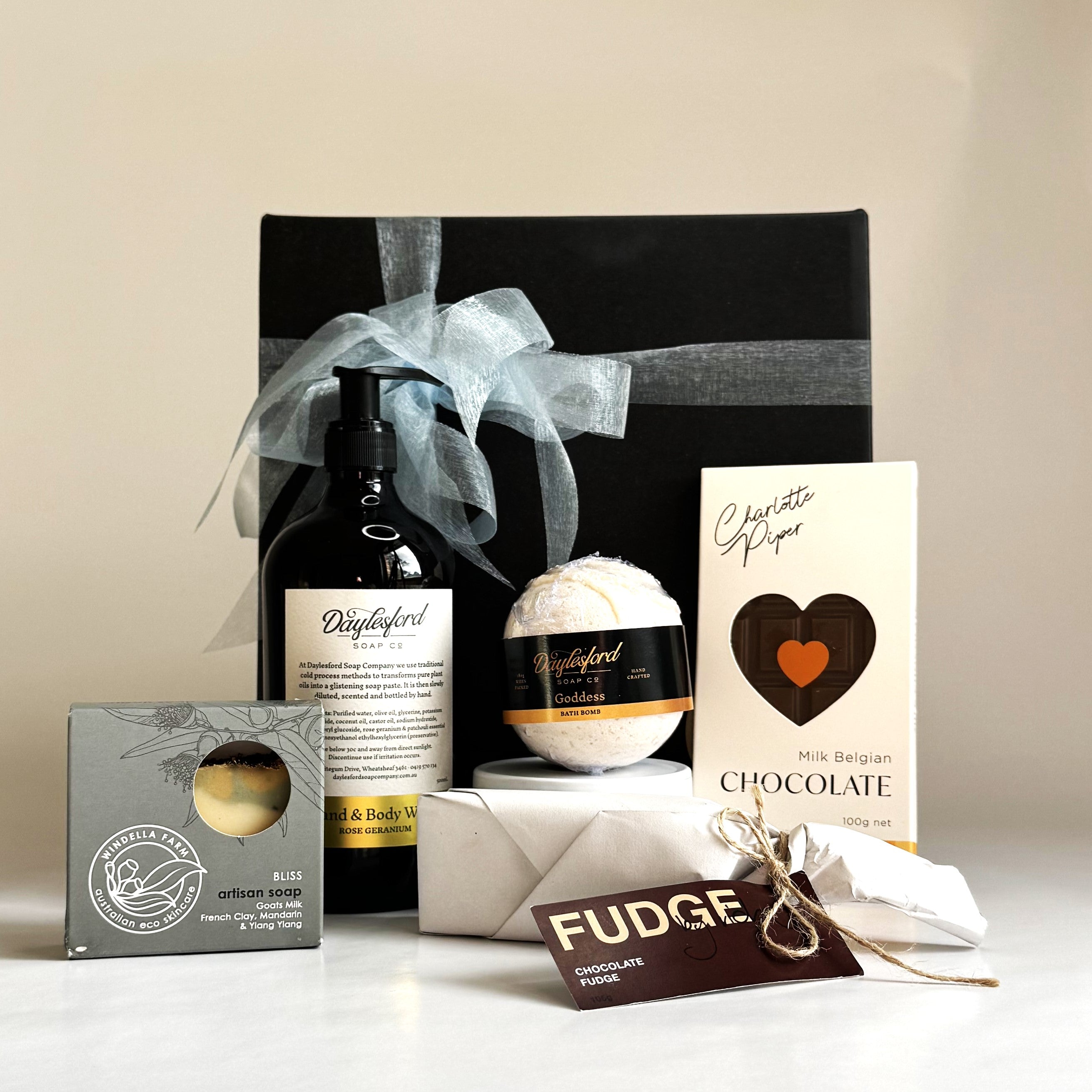 Bath and Chocolate mini–Gift Hamper 