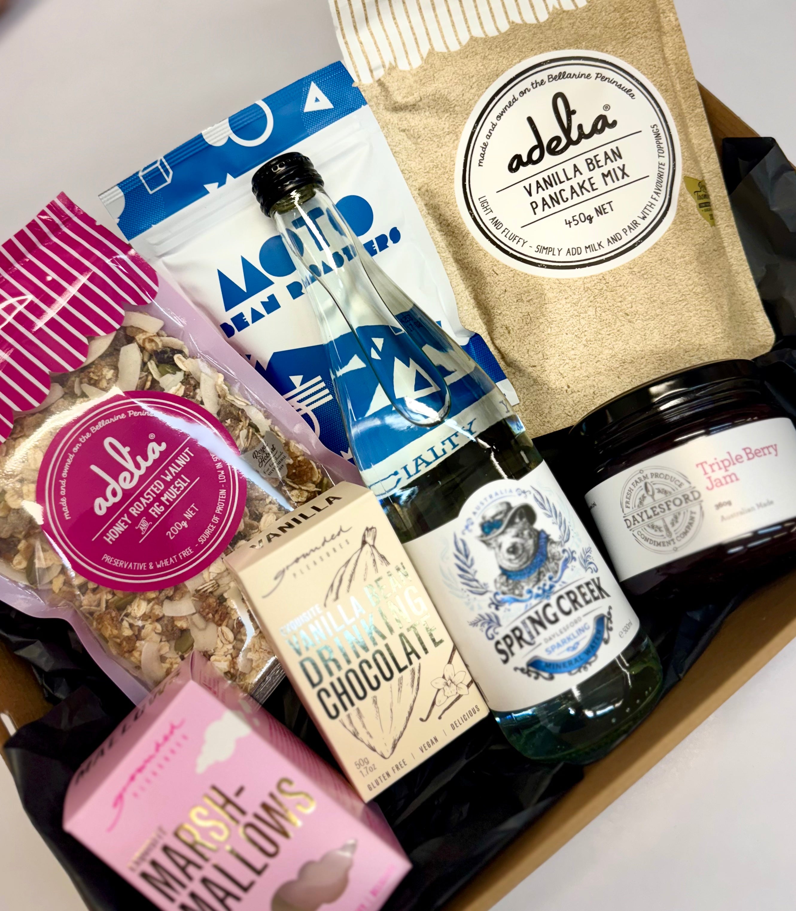 Breakfast welcome hamper 