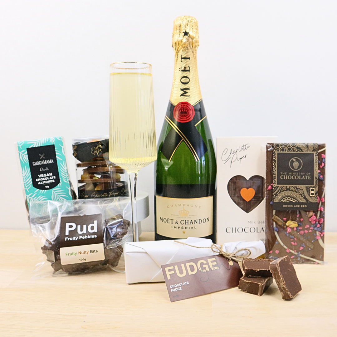 Moet & Chocolate Hamper 